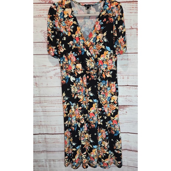 torrid Dresses & Skirts - Torrid Women's Boho Floral Faux Wrap Midi Dress Black Multi Short Sleeve Size 1